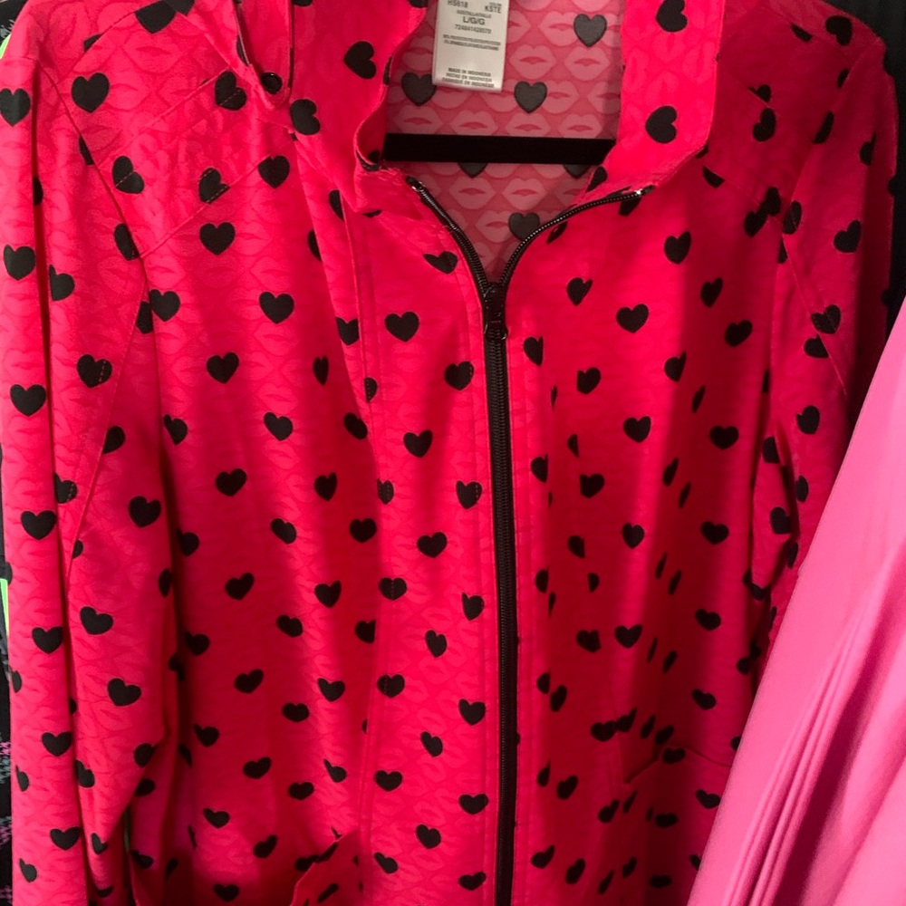 Women’s Heart Soul Pink Jacket with Black Heart Pattern LARGE